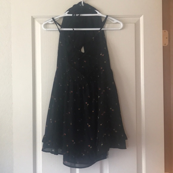 AE Don’t Ask Why Keyhole Dress - Picture 2 of 3